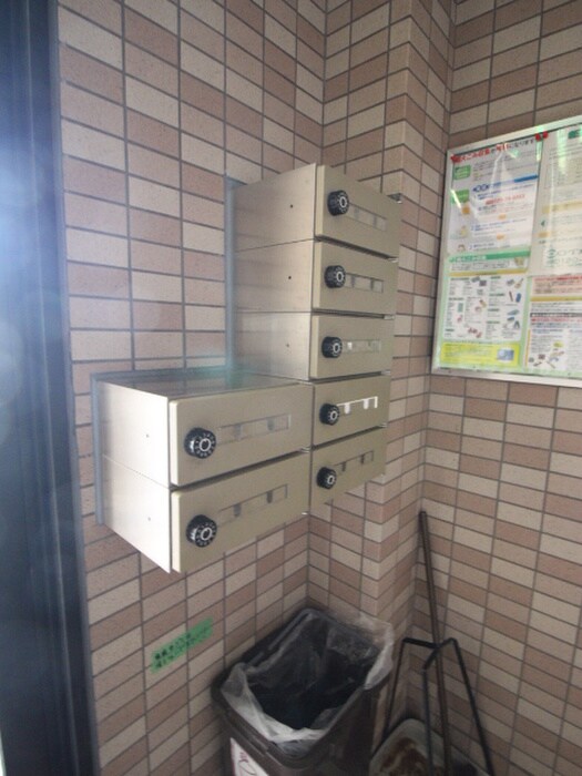 物件外観写真6　(建物設備)