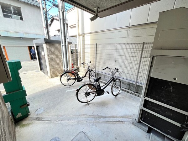 駐輪場
