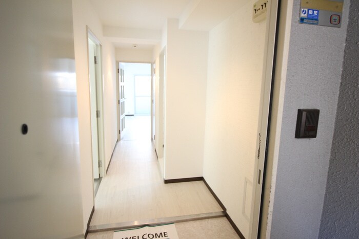 物件内観写真18　(廊下)