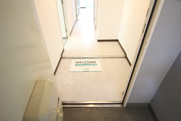 物件内観写真19　(玄関)