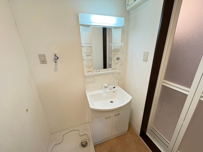物件内観写真11　(洗面)