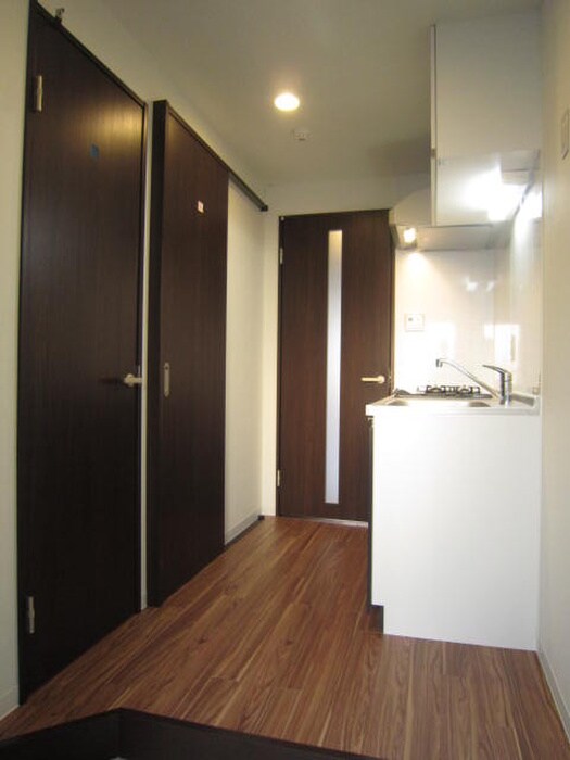 物件内観写真13　(廊下)