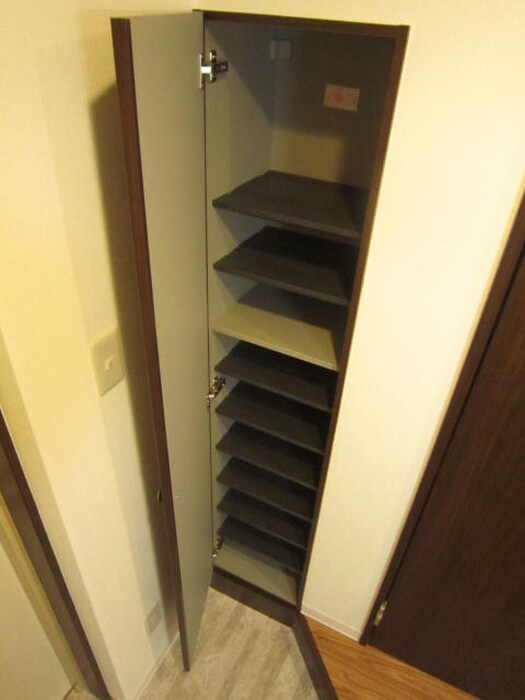 物件内観写真15　(靴箱)