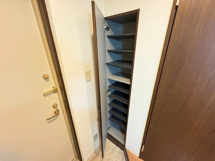 物件内観写真18　(靴箱)