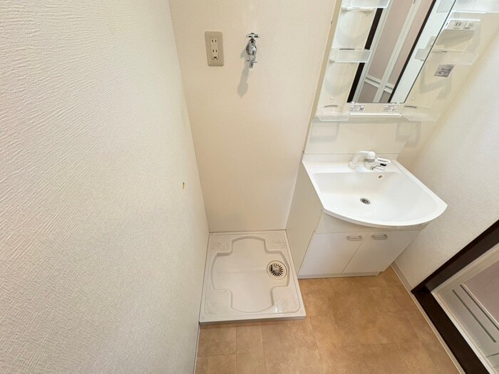 物件内観写真20　(洗濯機置場)