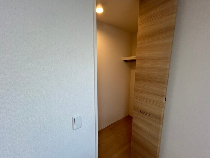 物件内観写真14　(収納)