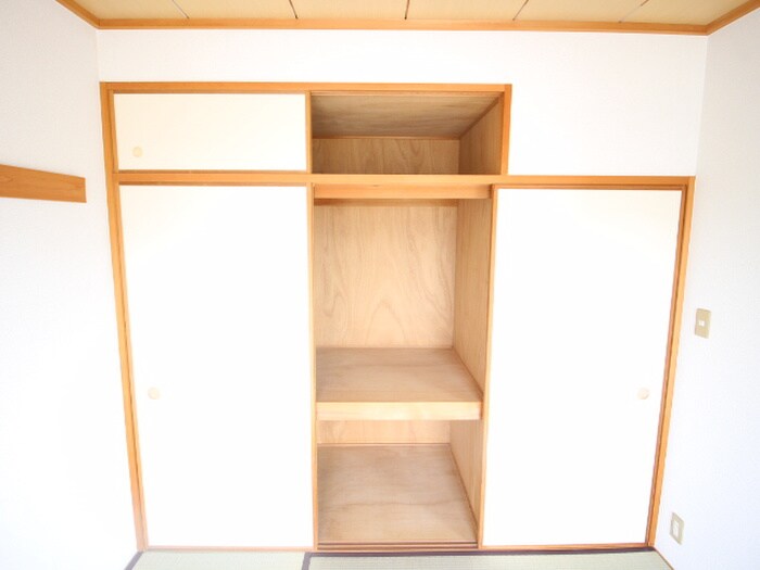 物件内観写真16　(収納)
