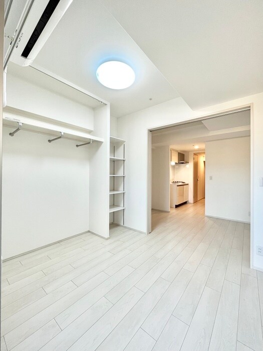 物件内観写真11　(居室)