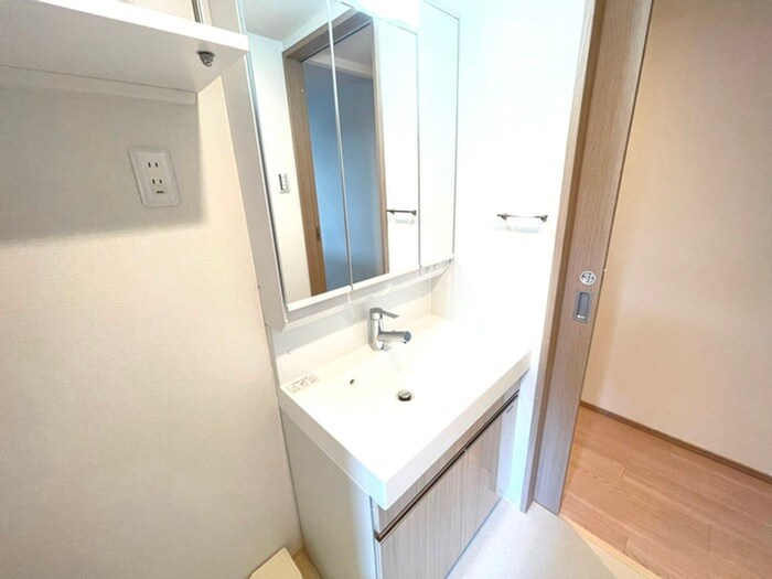 物件内観写真12　(洗面)