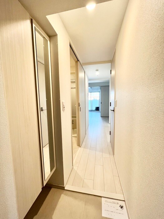 物件内観写真15　(玄関)