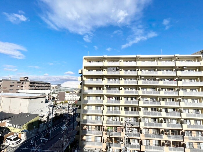 物件内観写真22　(室内からの展望)