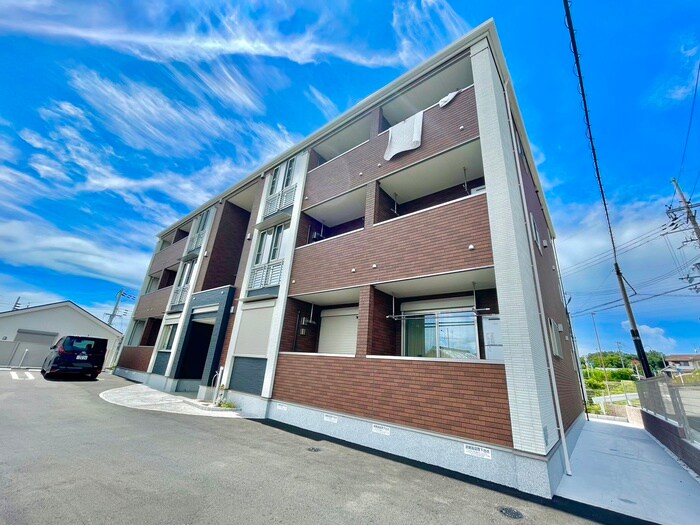 物件外観写真2　(外観写真)