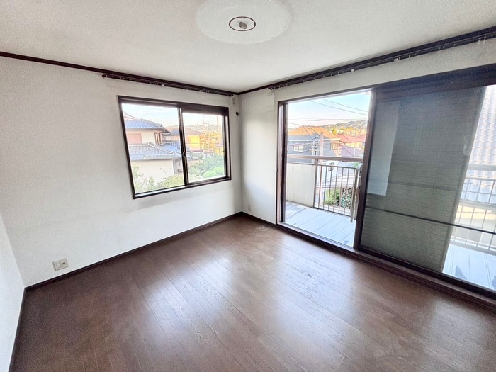 物件内観写真18　(室内からの展望)