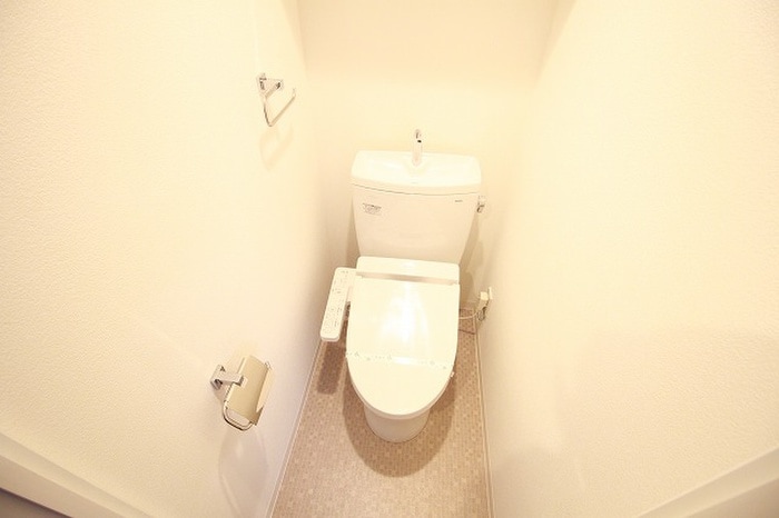 物件内観写真9　(トイレ)