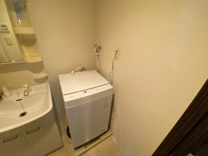 物件内観写真10　(洗濯機置場)