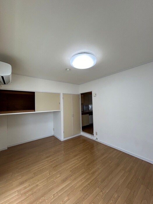 物件内観写真4　(内観写真)