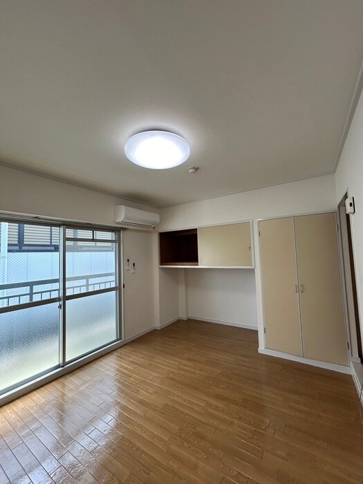 物件内観写真5　(居室)