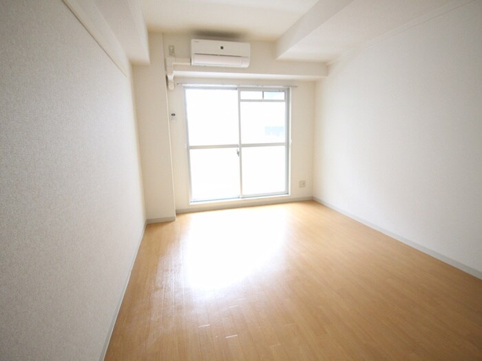 物件内観写真13　(居室)