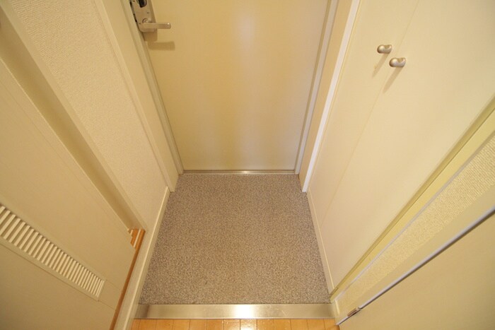 物件内観写真20　(玄関)