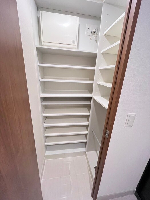 物件内観写真15　(靴箱)