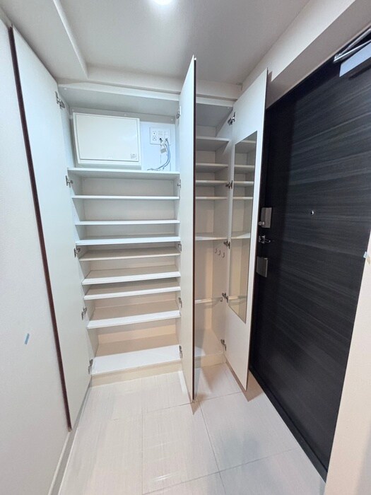 物件内観写真18　(靴箱)