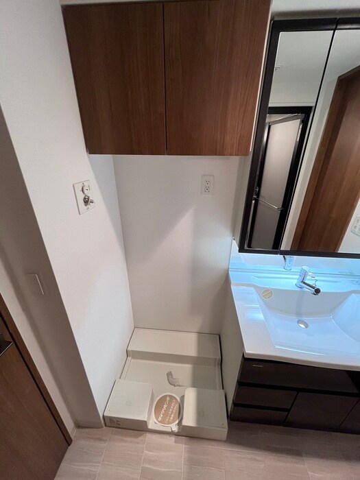 物件内観写真18　(洗濯機置場)