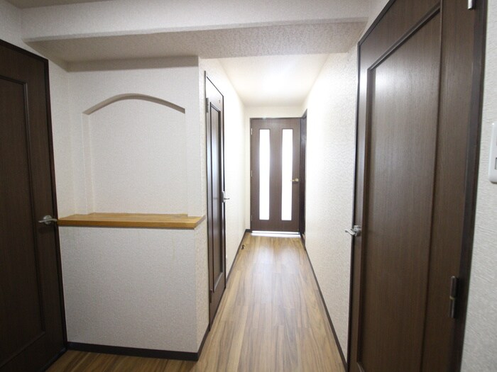 物件内観写真21　(廊下)