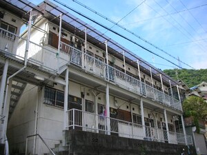 長者ハイツ　東棟外観写真