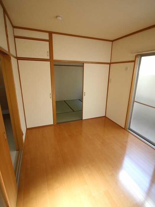 物件内観写真12　(居室)