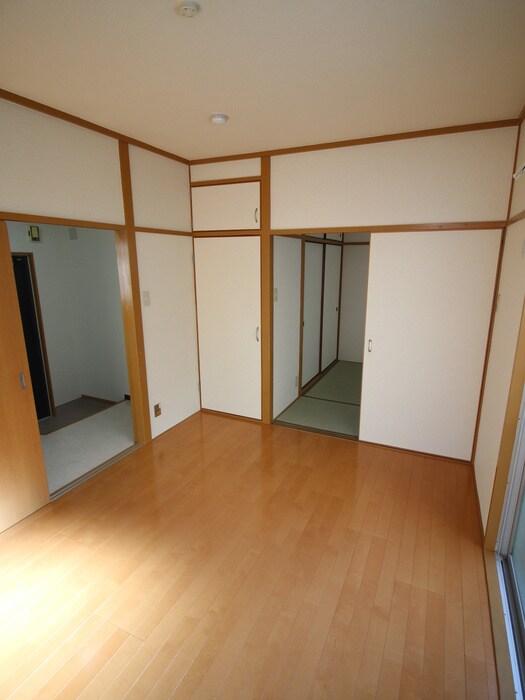 物件内観写真13　(居室)