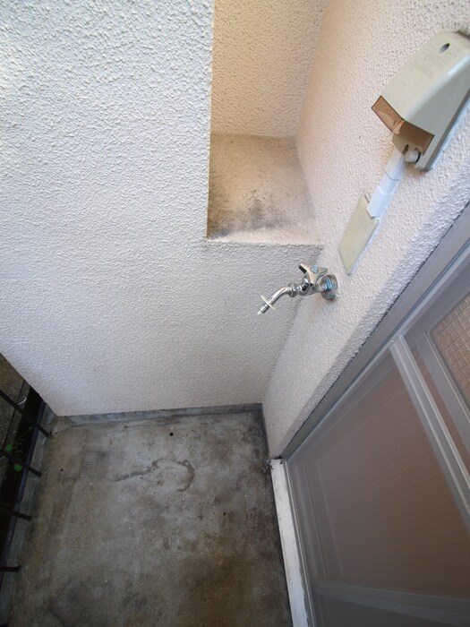 物件内観写真18　(洗濯機置場)