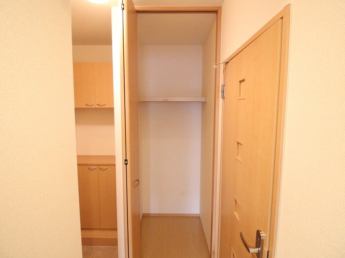 物件内観写真20　(収納)