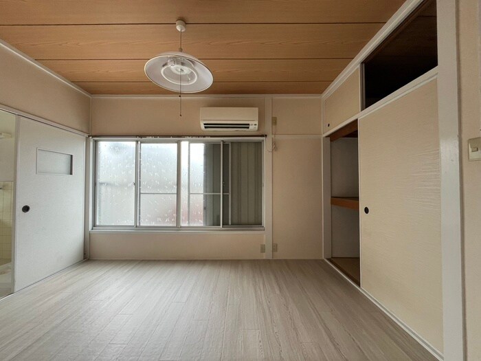 物件内観写真16　(廊下)