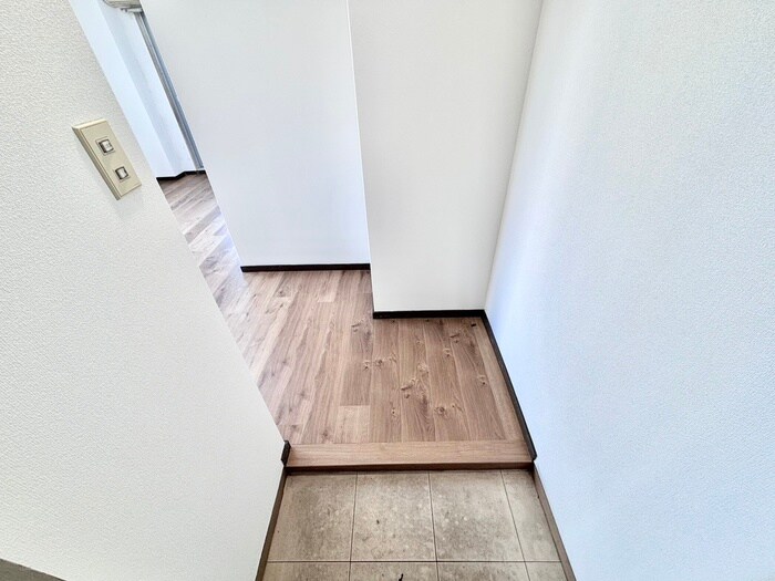 物件内観写真17　(玄関)