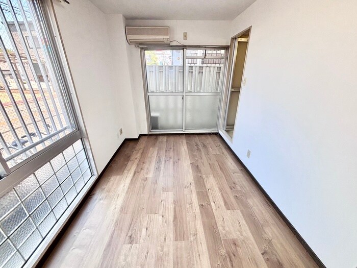 物件内観写真18　(居室)