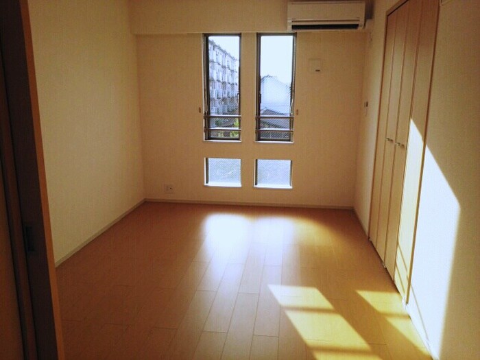 物件内観写真13　(居室)