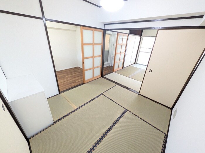 物件内観写真6　(居室)