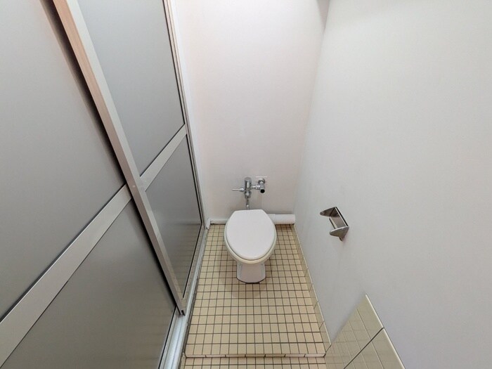 物件内観写真9　(トイレ)