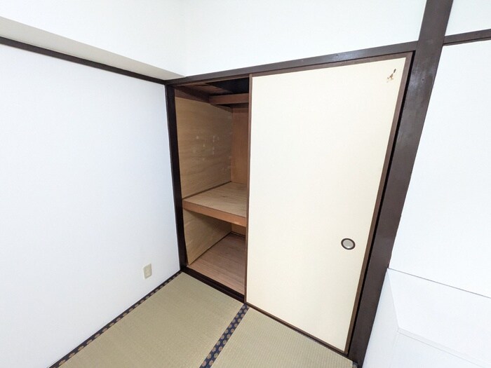 物件内観写真11　(収納)