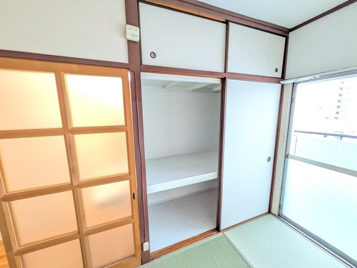 物件内観写真11　(収納)