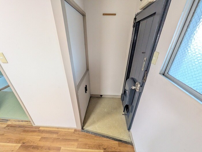 物件内観写真19　(玄関)