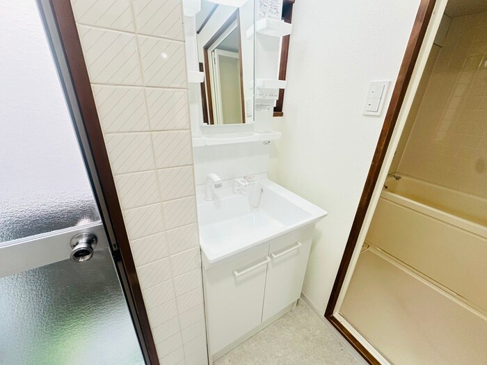 物件内観写真10　(洗面)