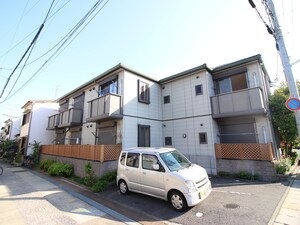フレ－ル鷹取外観写真