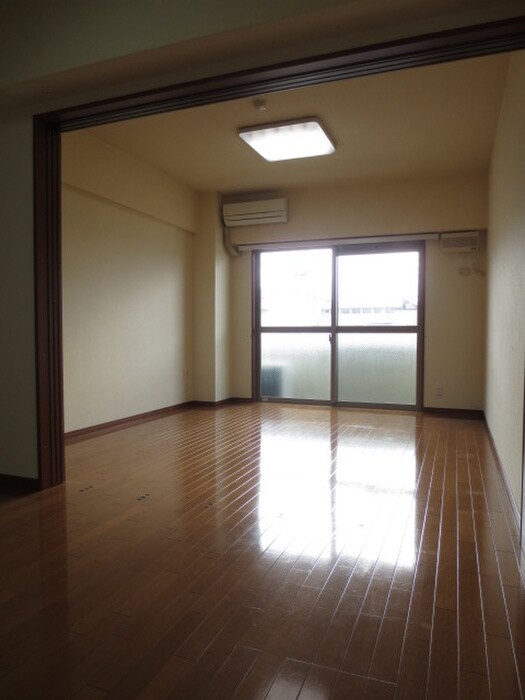 物件内観写真6　(居室)