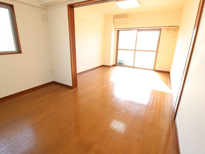 物件内観写真7　(ベランダ・バルコニー)