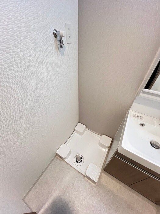 物件内観写真15　(洗濯機置場)