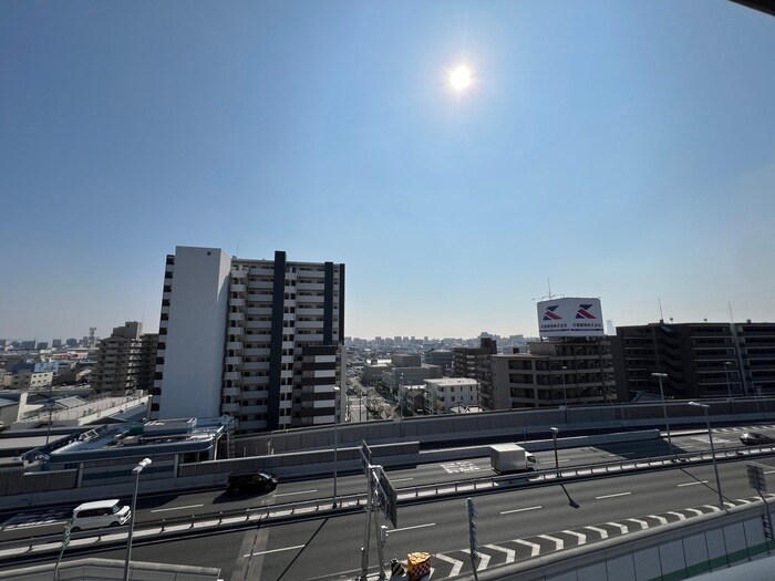 物件内観写真17　(室内からの展望)