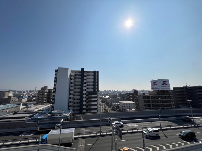 物件内観写真22　(室内からの展望)