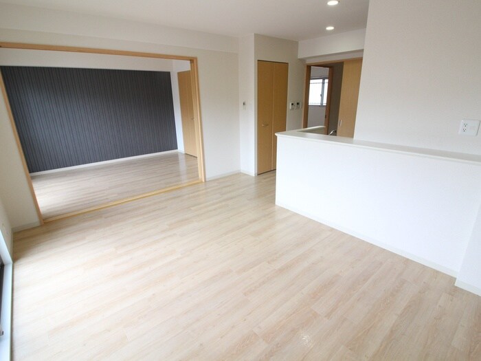 物件内観写真8　(居室)