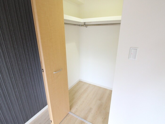 物件内観写真11　(収納)